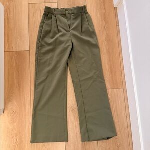 A&F Sloane tailored pants in olive